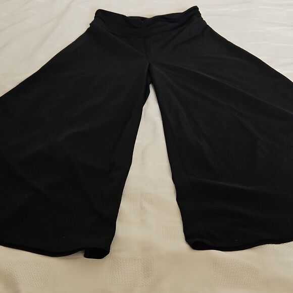 Elegant Black Midi Palazzo Pants - Picture 16 of 16